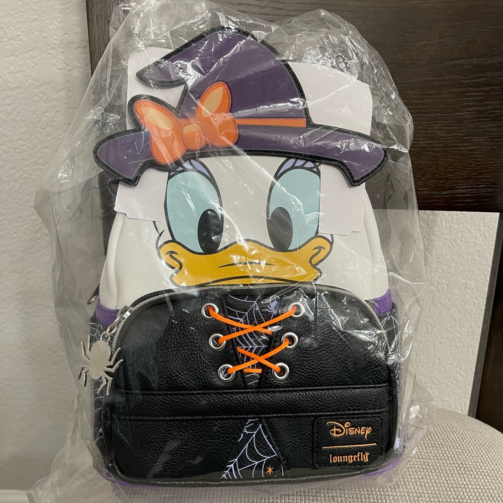 GITD Loungefly EE Exclusive Daisy Duck Halloween Witch Mini Backpack